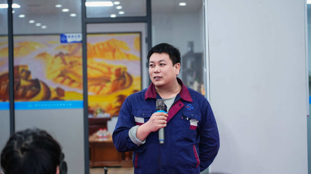 长云科技2025年第四季度全员大会(图5) 长云科技2025年第四季度全员大会(图5)